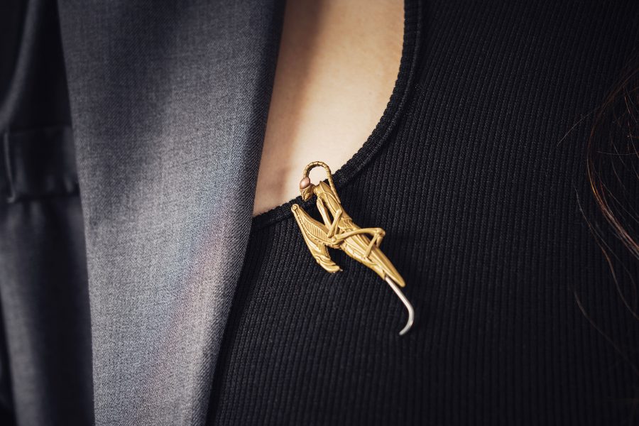 Comment choisir un pins abeille qui vaut vraiment le coup ?